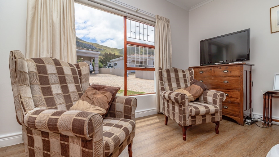 3 Bedroom Property for Sale in Chanteclair Western Cape